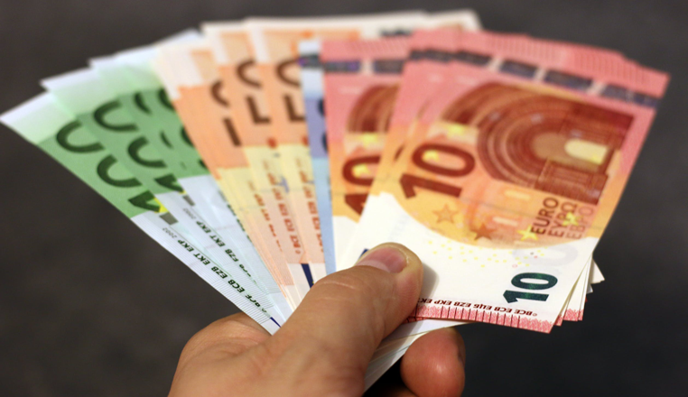 Alles over betalen met buitenlandse valuta op MFC